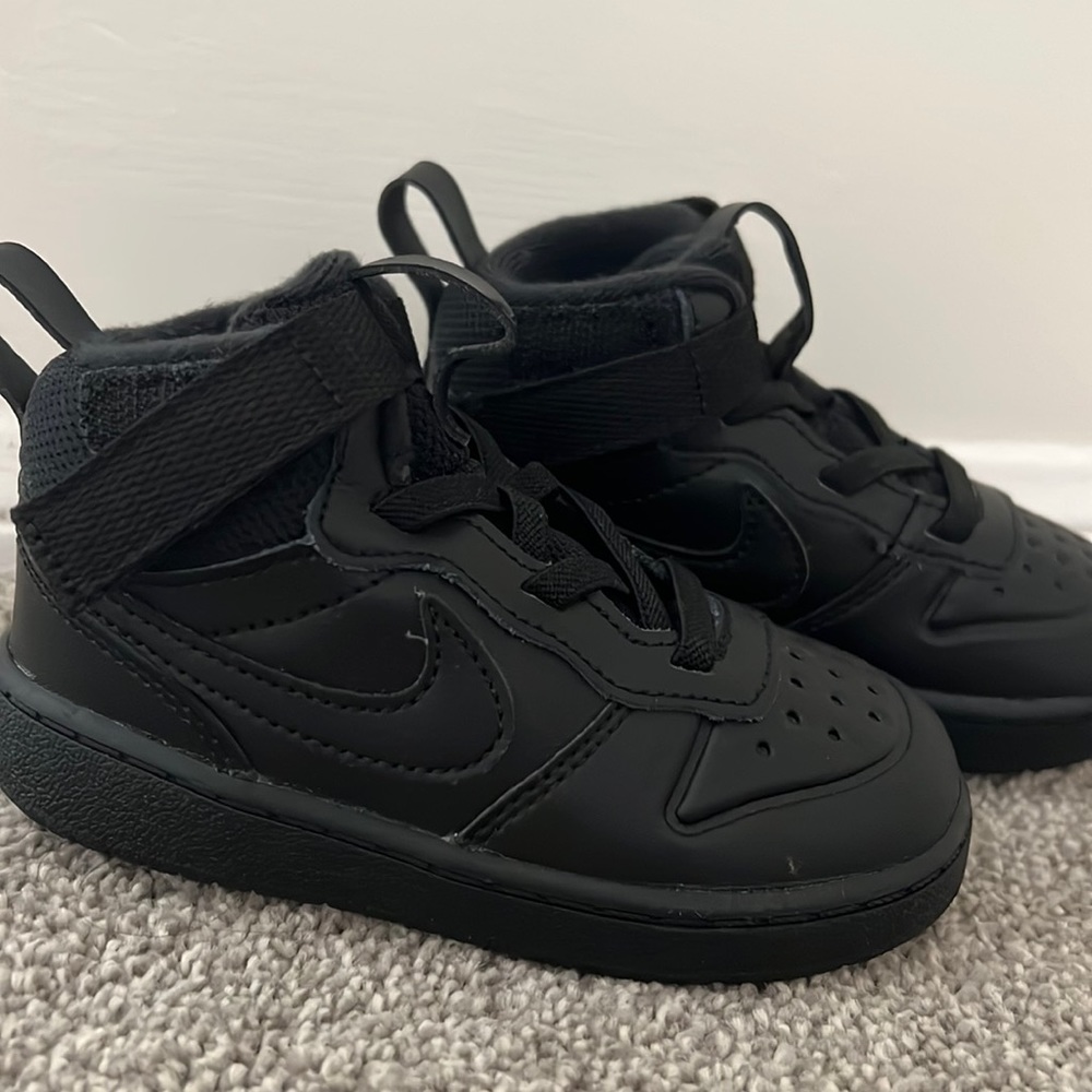 Nike Black Kids High Top